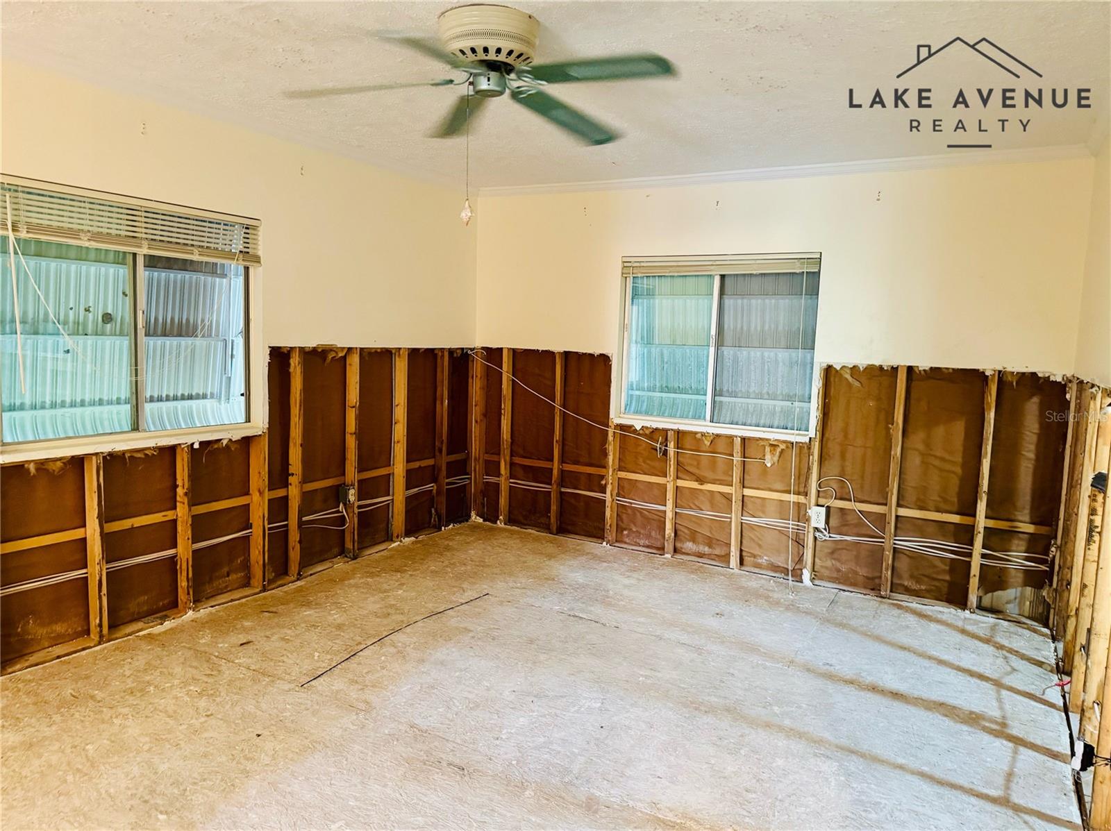 Image 20 of 22 For 2930 Waterside Drive