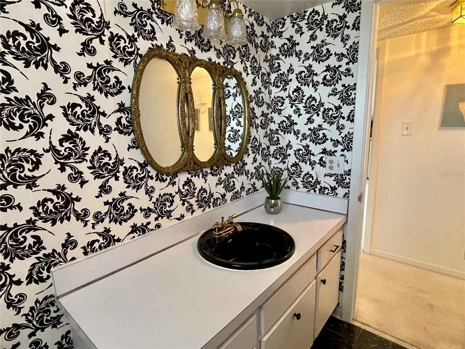 Image 25 of 45 For 700 Mirror Terrace Nw 603