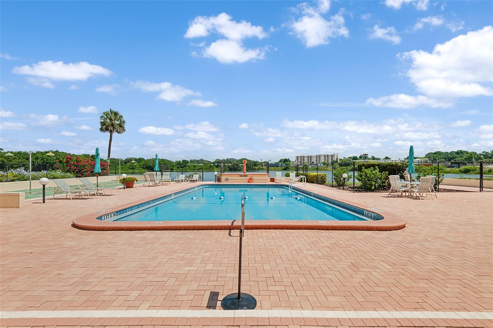 Image 34 of 45 For 700 Mirror Terrace Nw 603