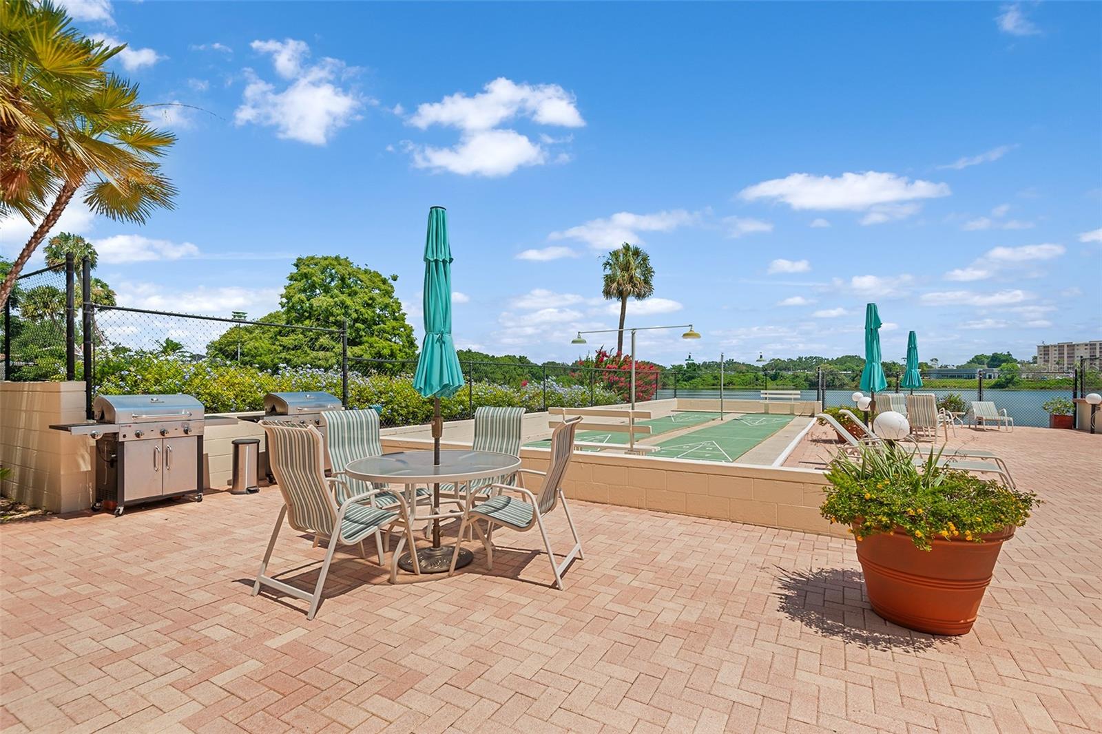 Image 35 of 45 For 700 Mirror Terrace Nw 603