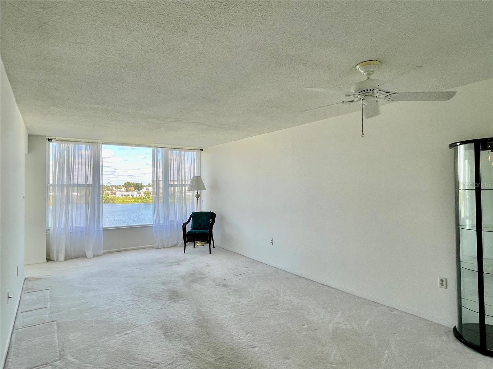 Image 9 of 45 For 700 Mirror Terrace Nw 603