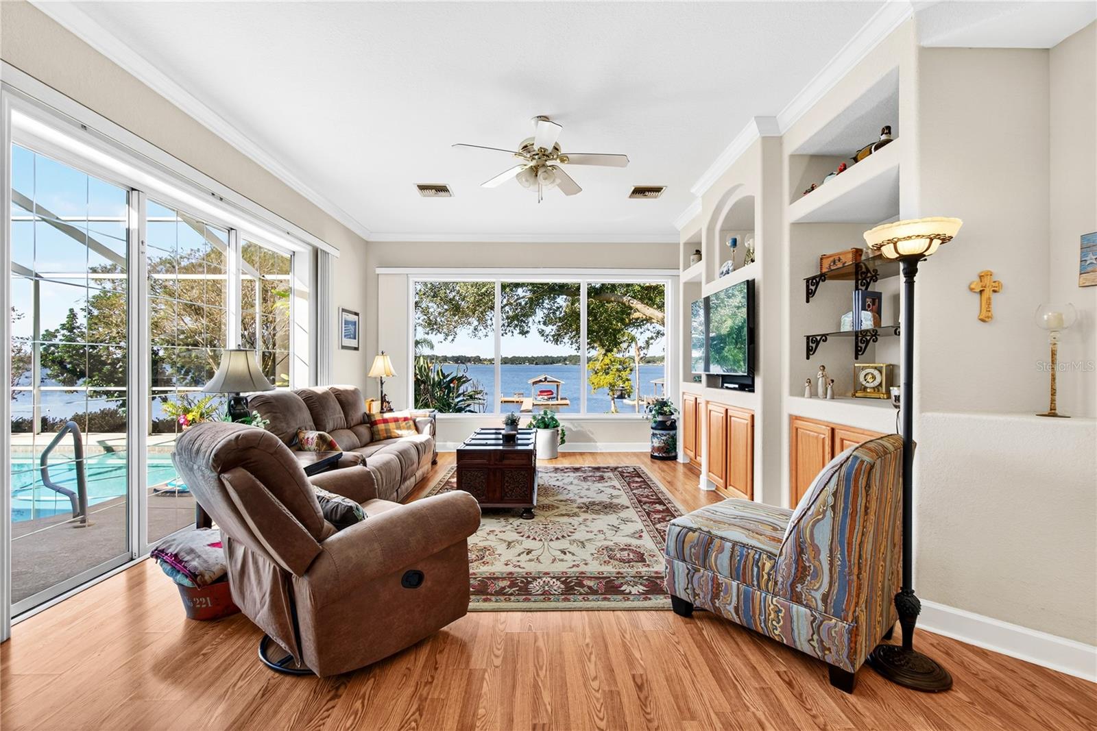 Image 18 of 59 For 238 Ruby Lake Lane