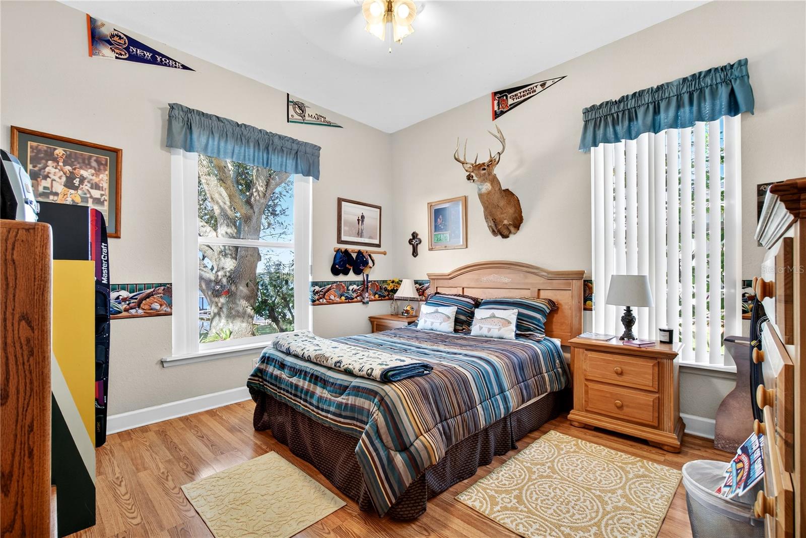 Image 28 of 59 For 238 Ruby Lake Lane