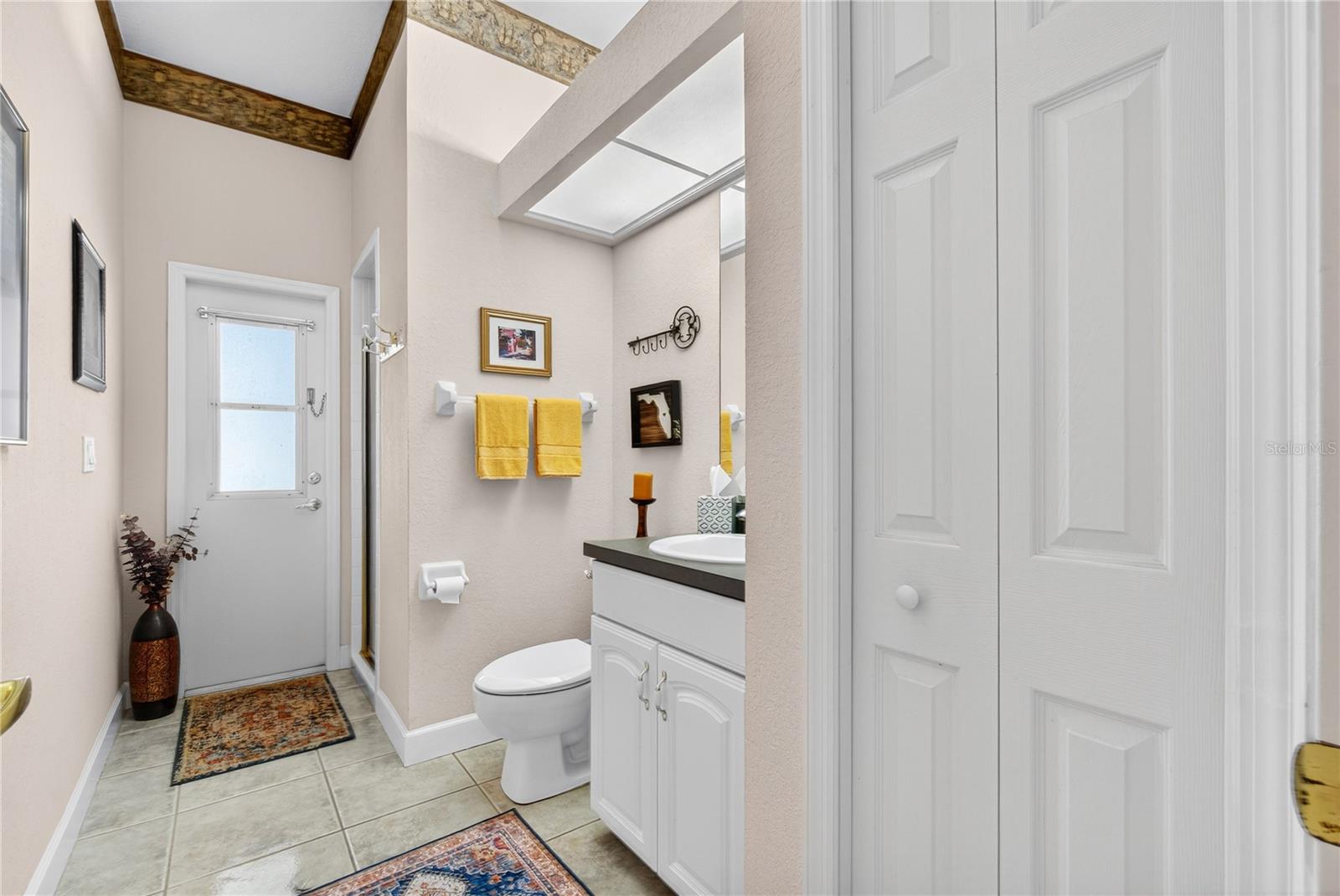 Image 36 of 59 For 238 Ruby Lake Lane