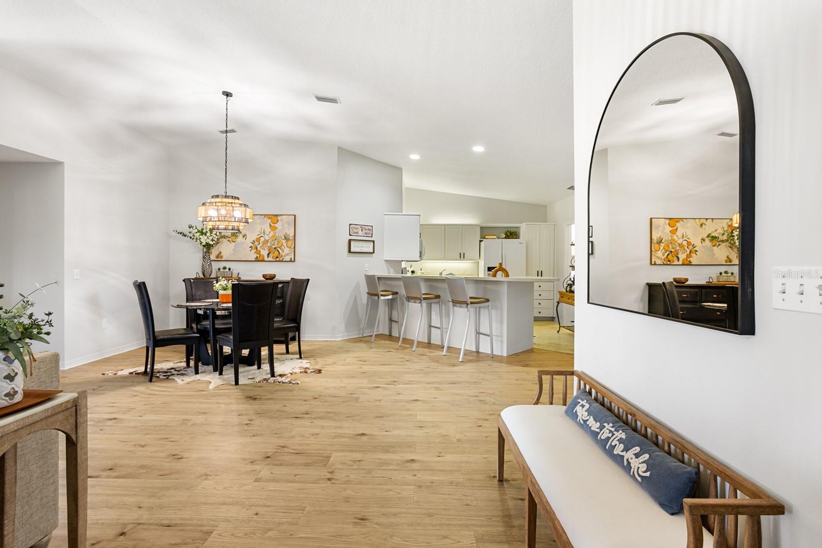 Image 12 of 49 For 138 Stratford Court