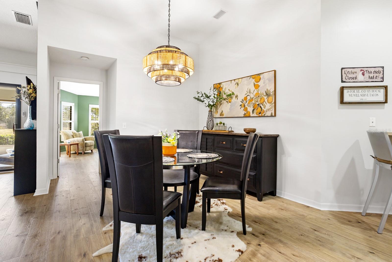 Image 14 of 49 For 138 Stratford Court