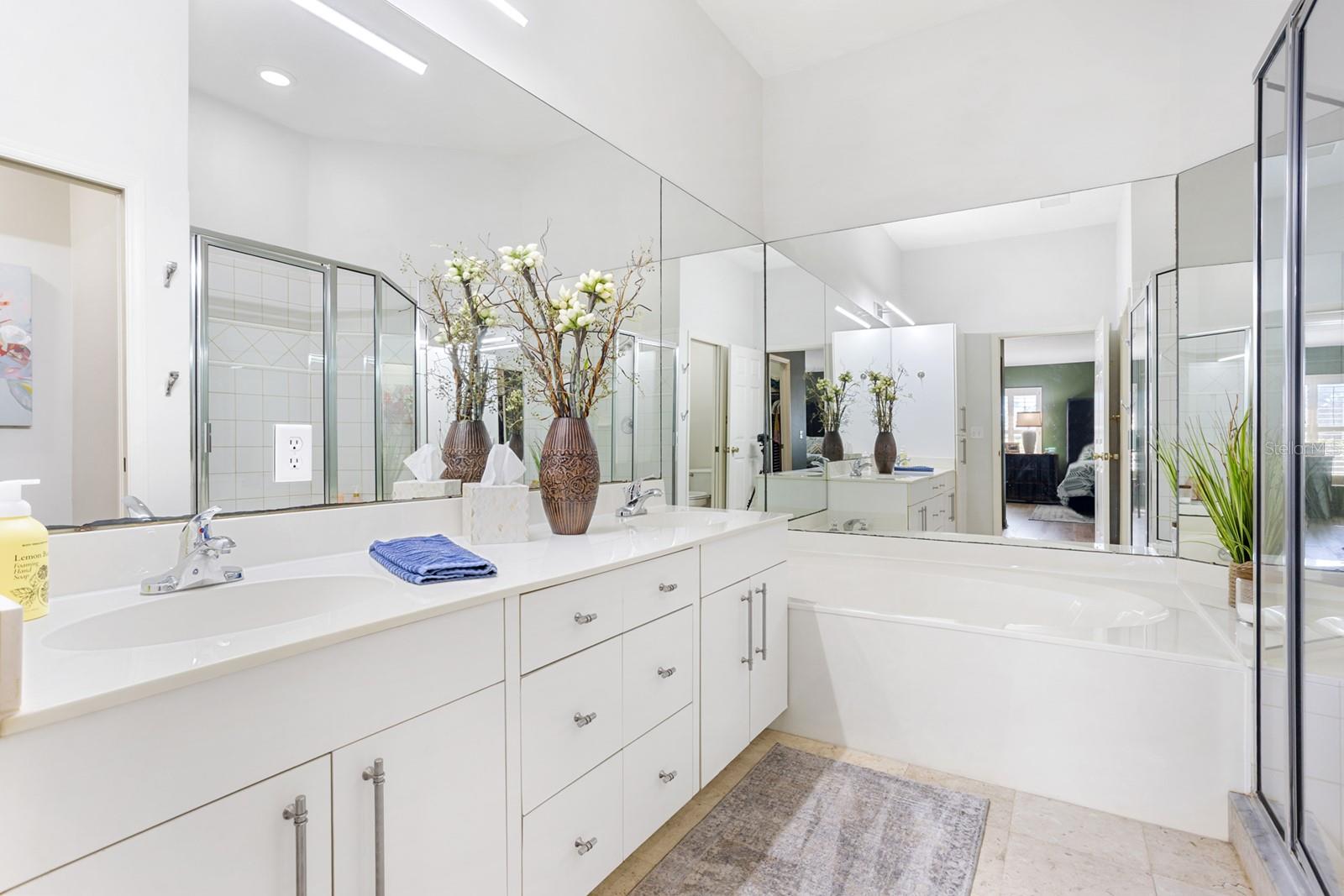 Image 23 of 49 For 138 Stratford Court