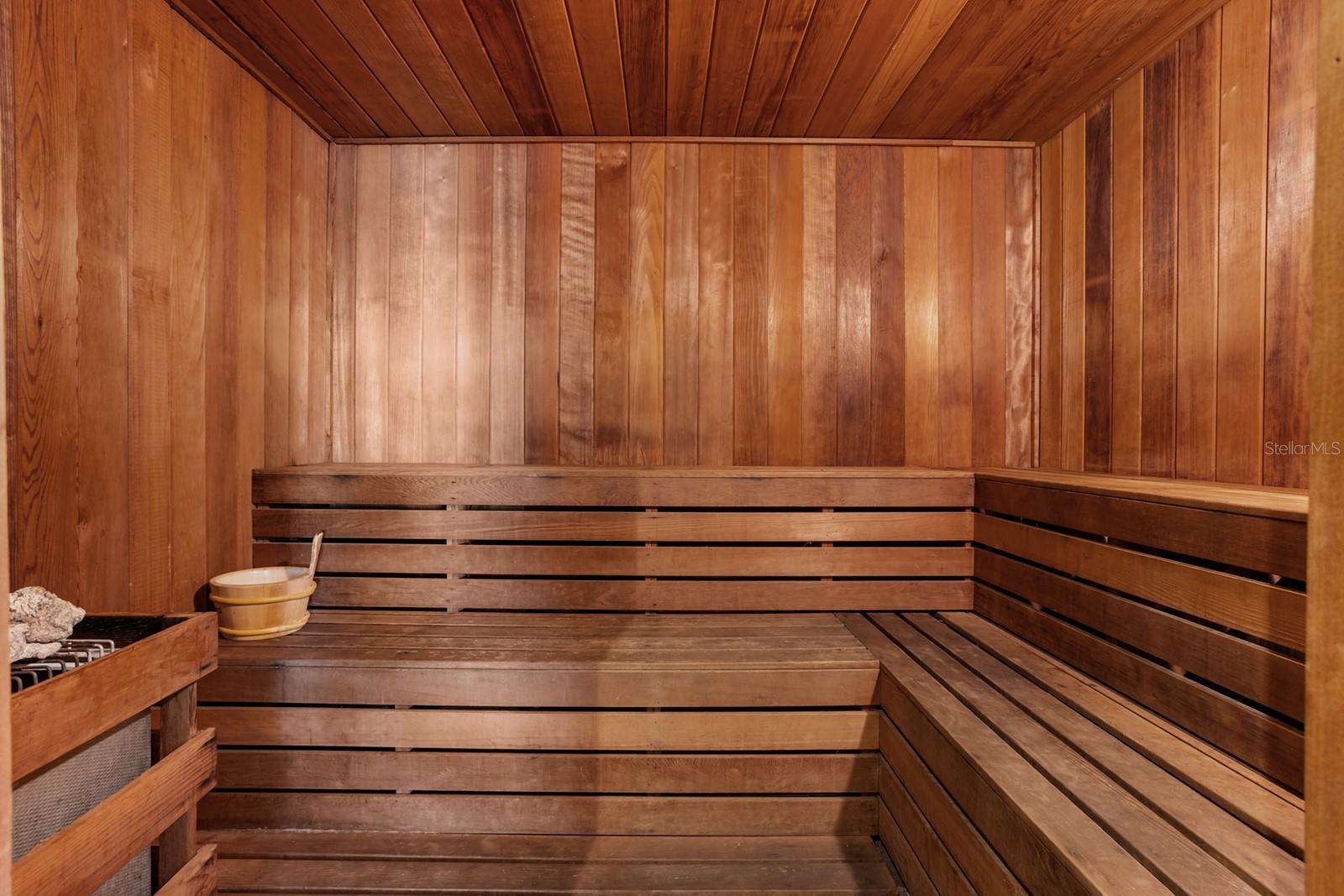 Image 40 of 49 For 138 Stratford Court