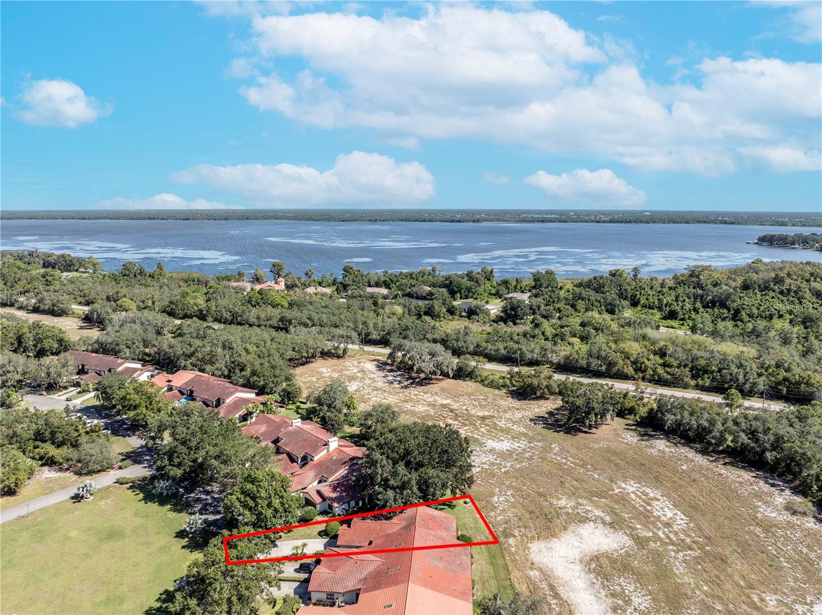 Image 43 of 49 For 138 Stratford Court