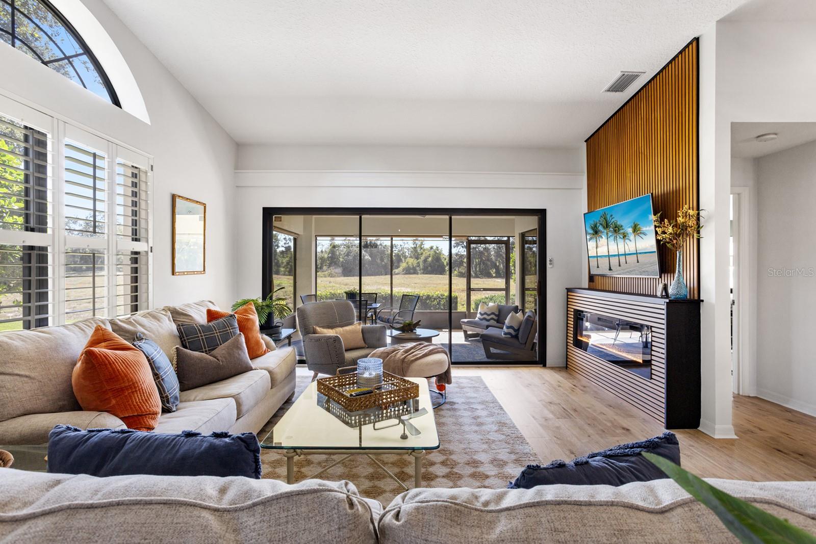 Image 9 of 49 For 138 Stratford Court