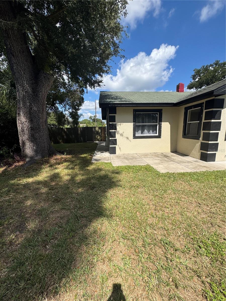 Image 2 of 25 For 207 Rose Street