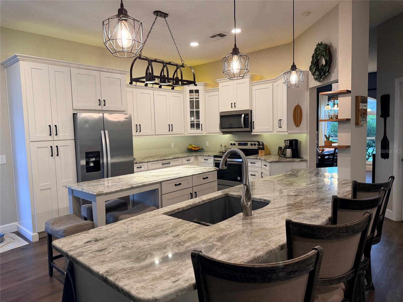 Image 7 of 21 For 3202 Summerland Hills Court