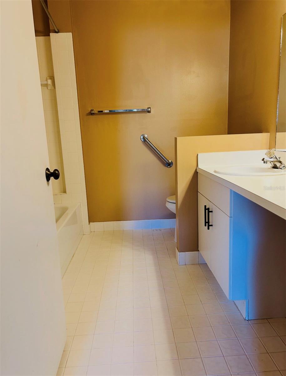 Image 14 of 15 For 1732 Sanderling Lane 1