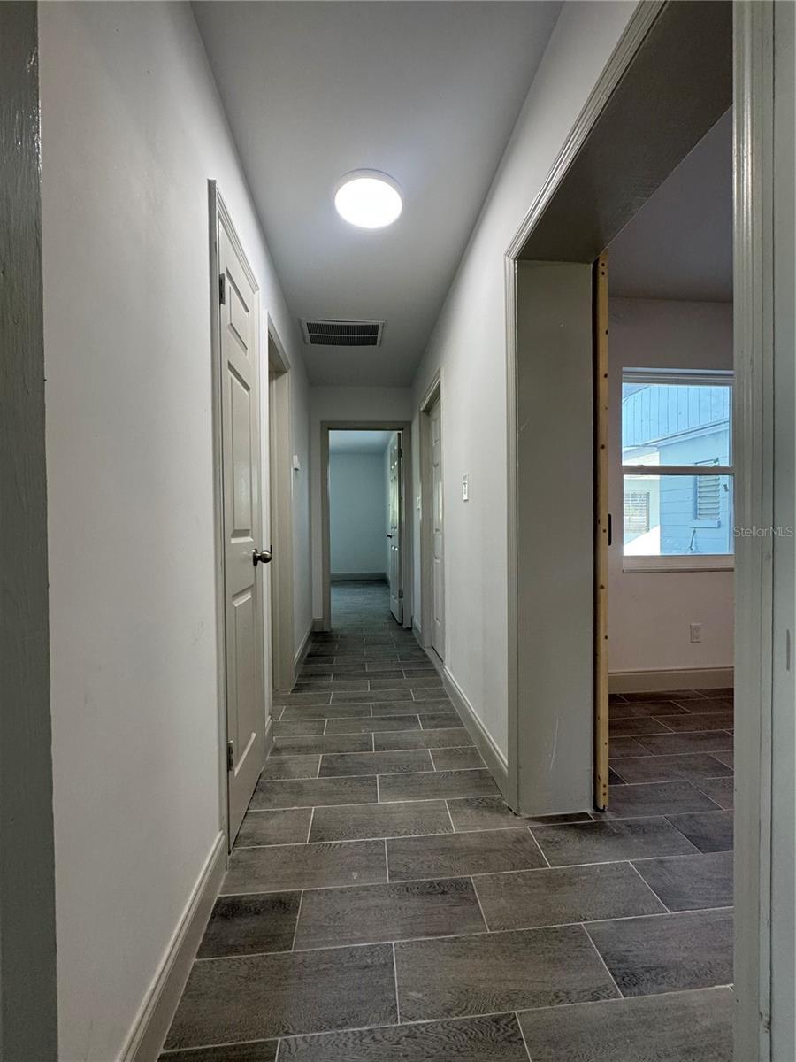 Image 22 of 32 For 2221 20th Street Nw