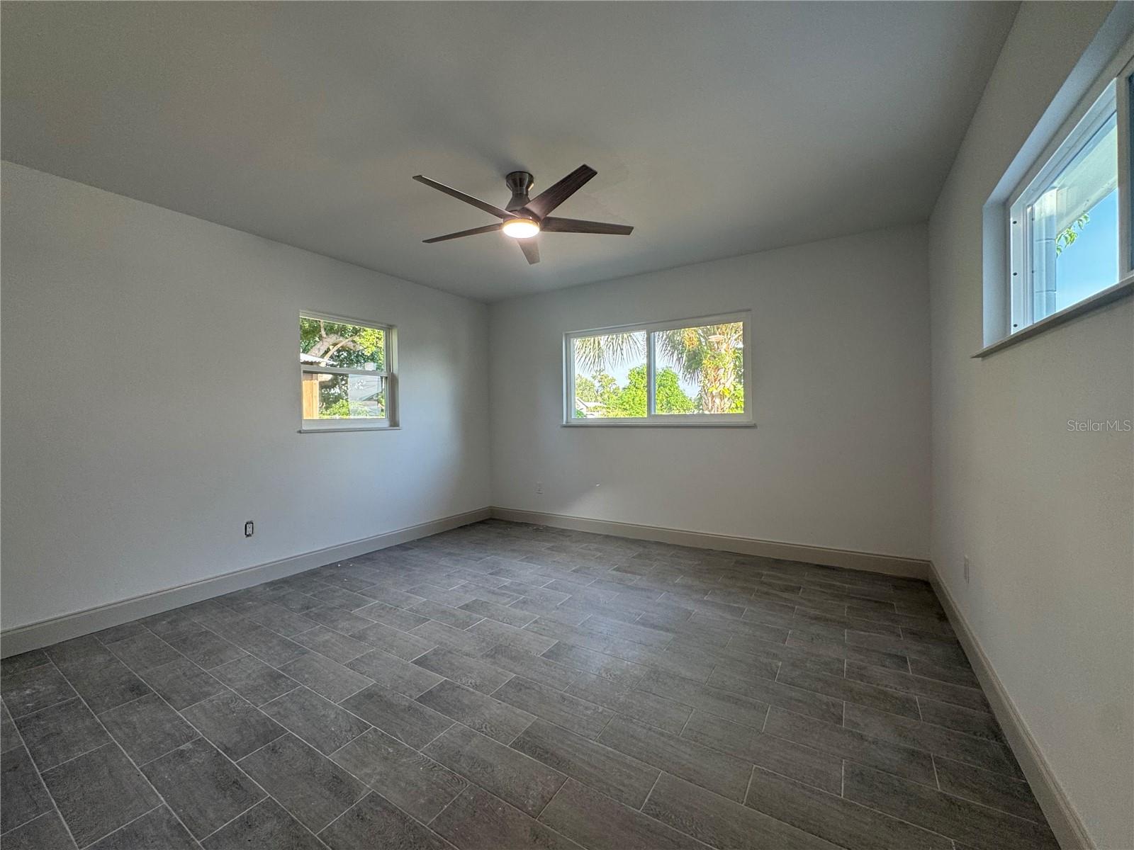 Image 27 of 32 For 2221 20th Street Nw