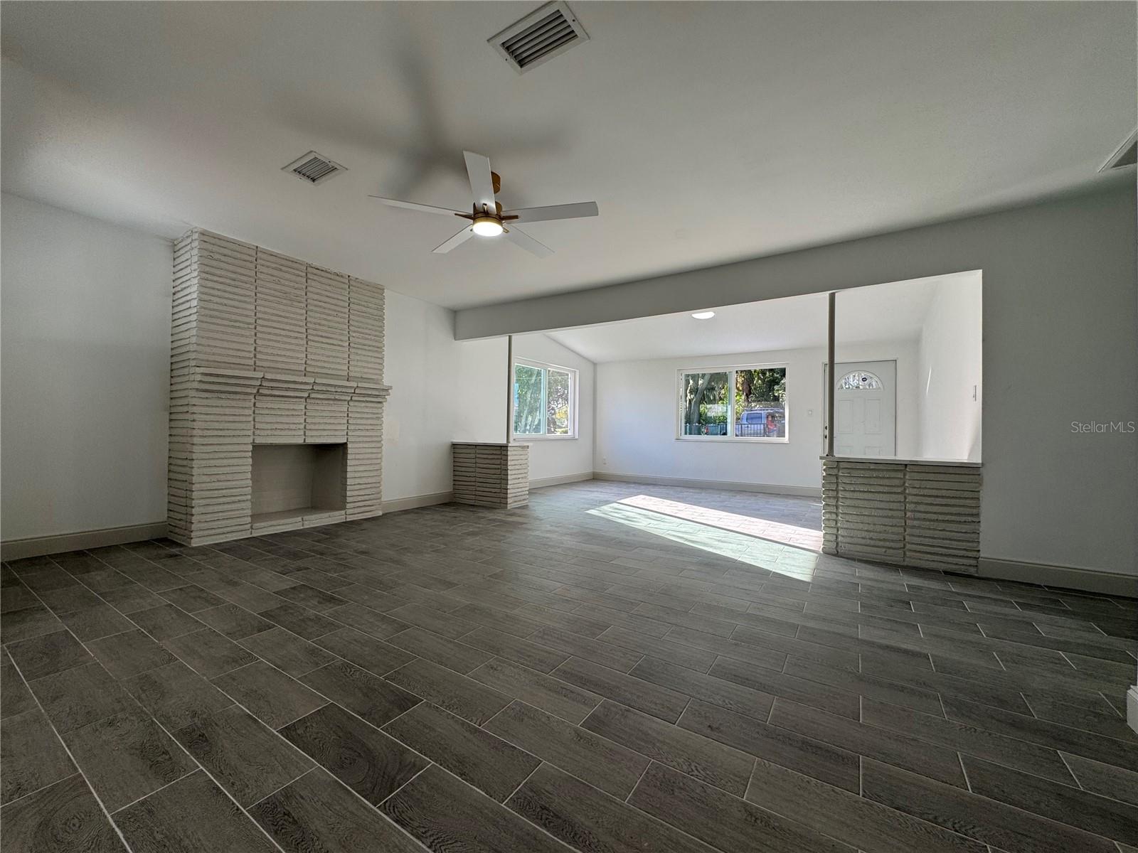 Image 28 of 32 For 2221 20th Street Nw