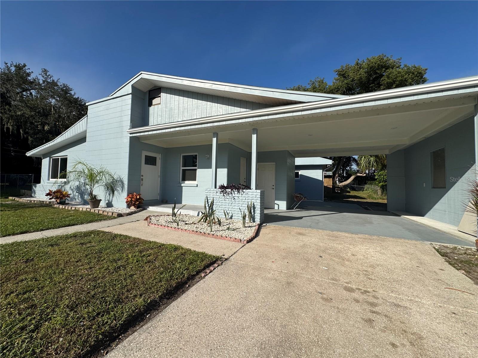 Image 6 of 32 For 2221 20th Street Nw