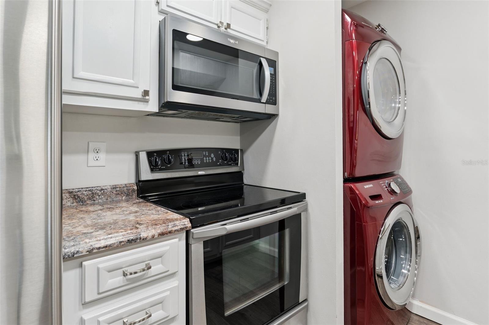 Image 11 of 30 For 224 La Casa 224