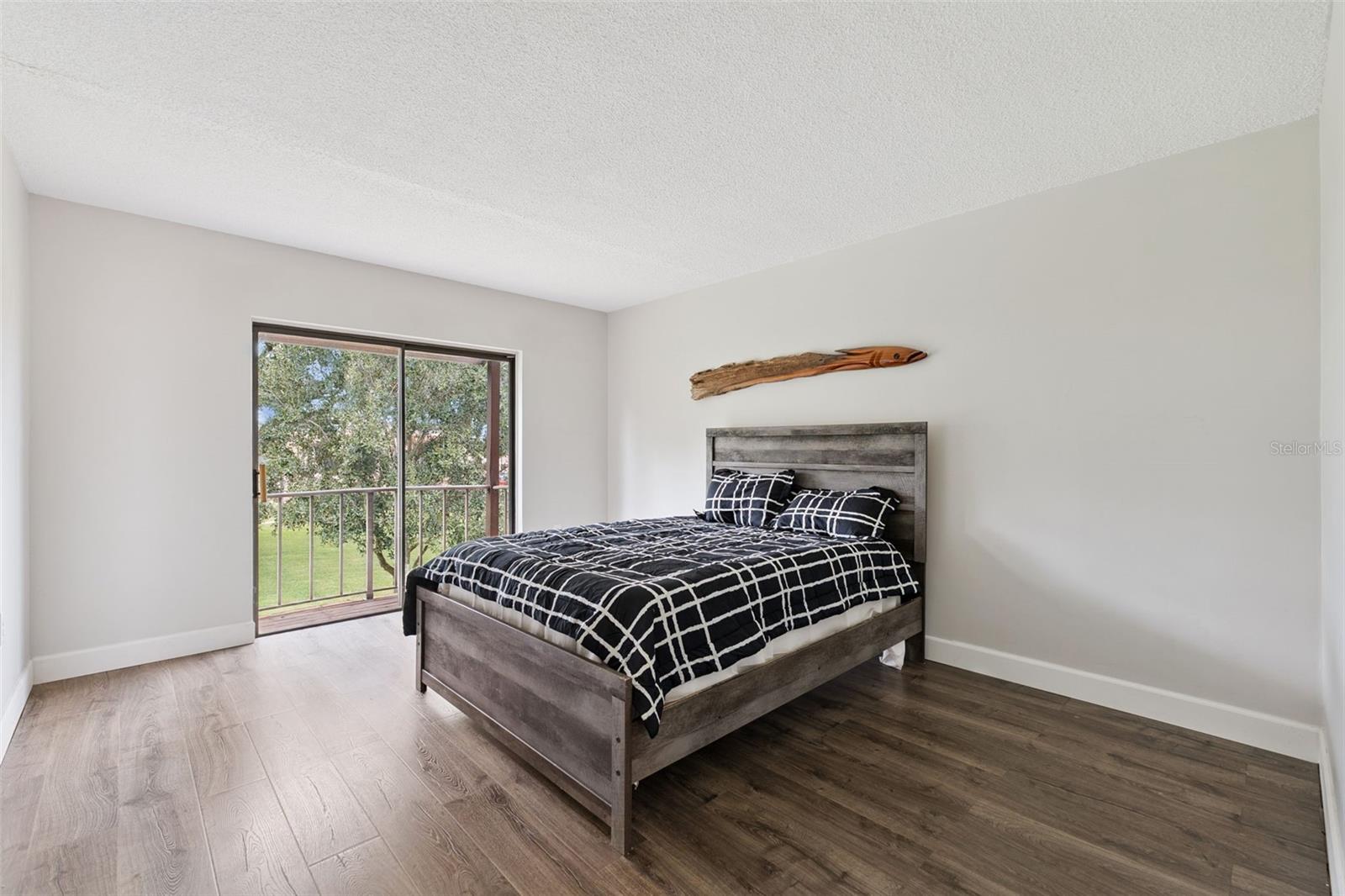 Image 13 of 30 For 224 La Casa 224