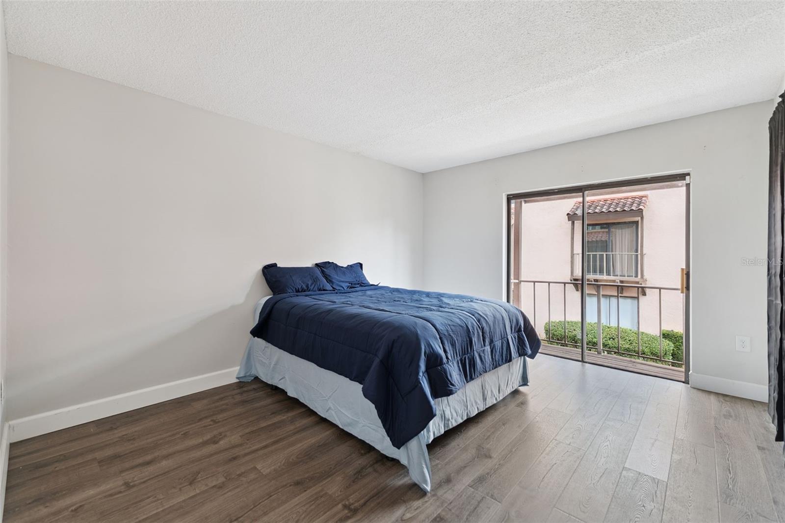 Image 18 of 30 For 224 La Casa 224