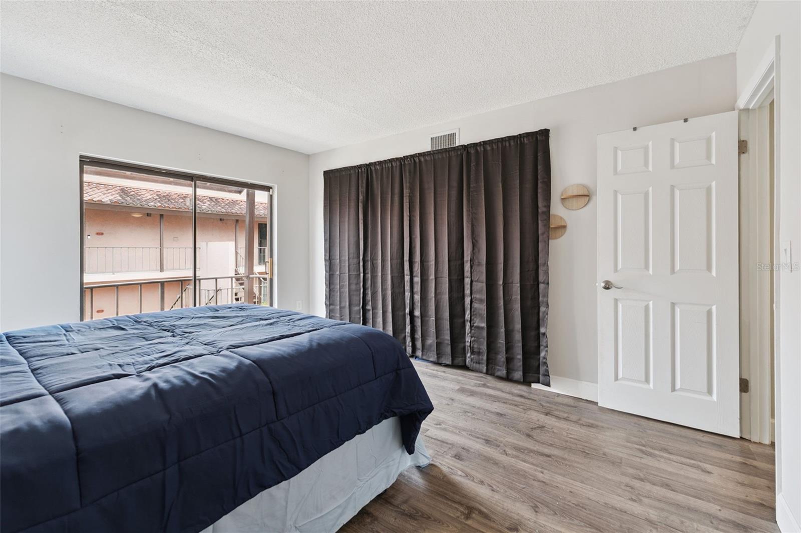 Image 19 of 30 For 224 La Casa 224