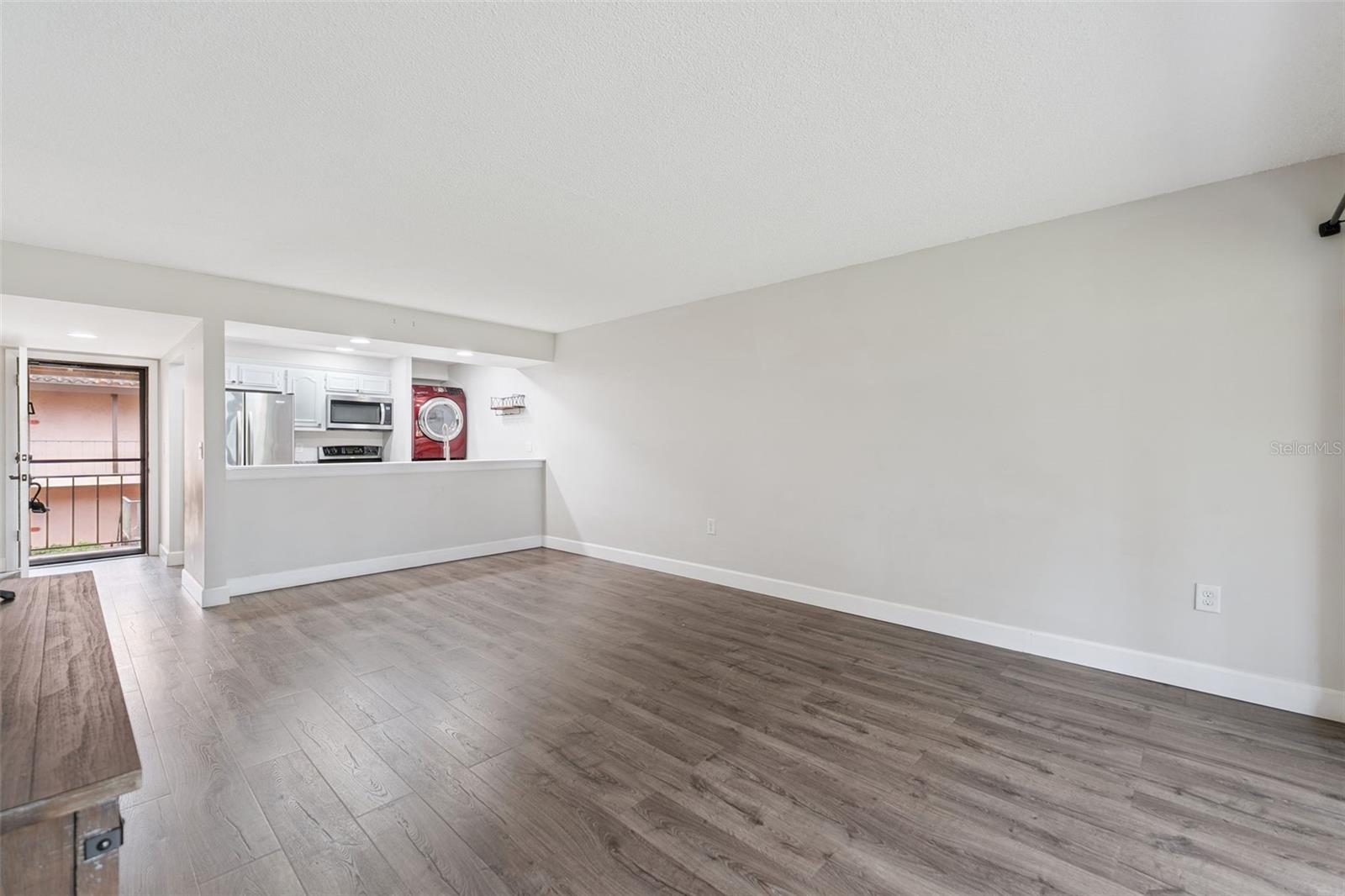 Image 4 of 30 For 224 La Casa 224