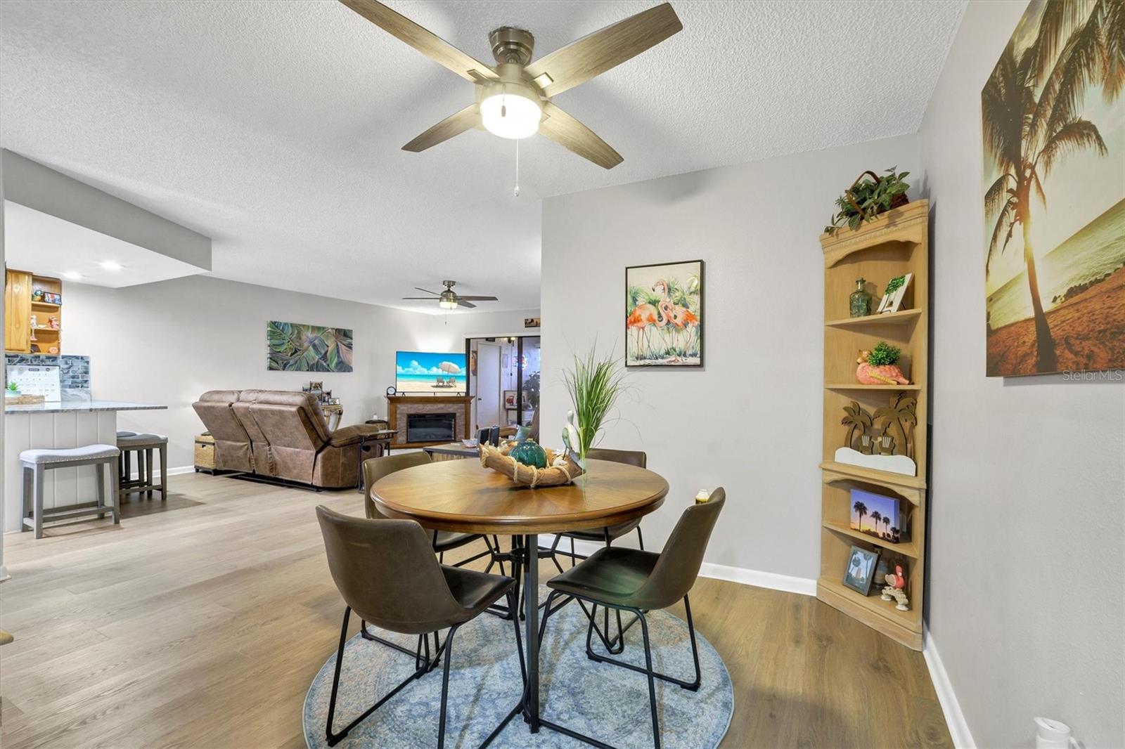 Image 13 of 80 For 10104 Village Drive 4