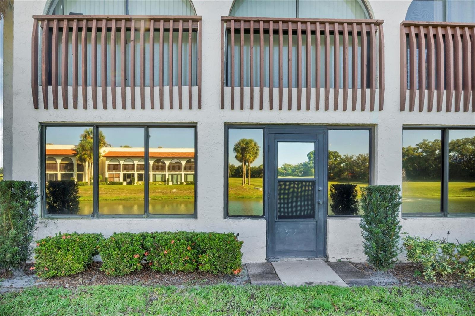 Image 27 of 80 For 10104 Village Drive 4