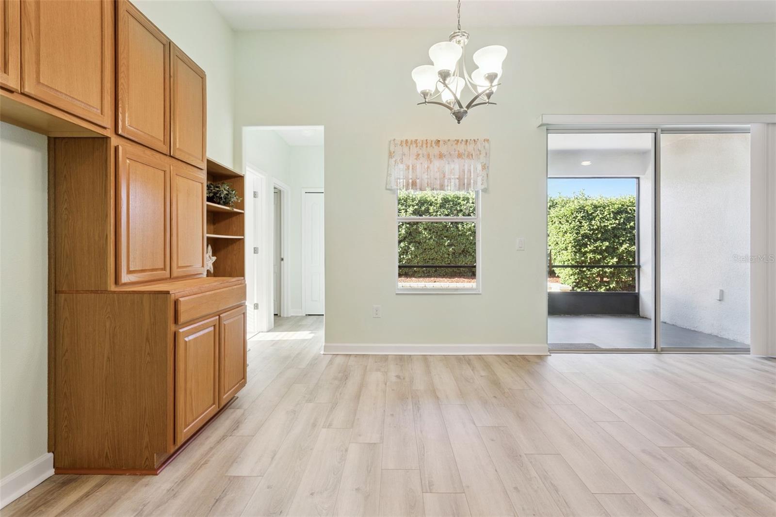 Image 12 of 53 For 3686 Plymouth Drive