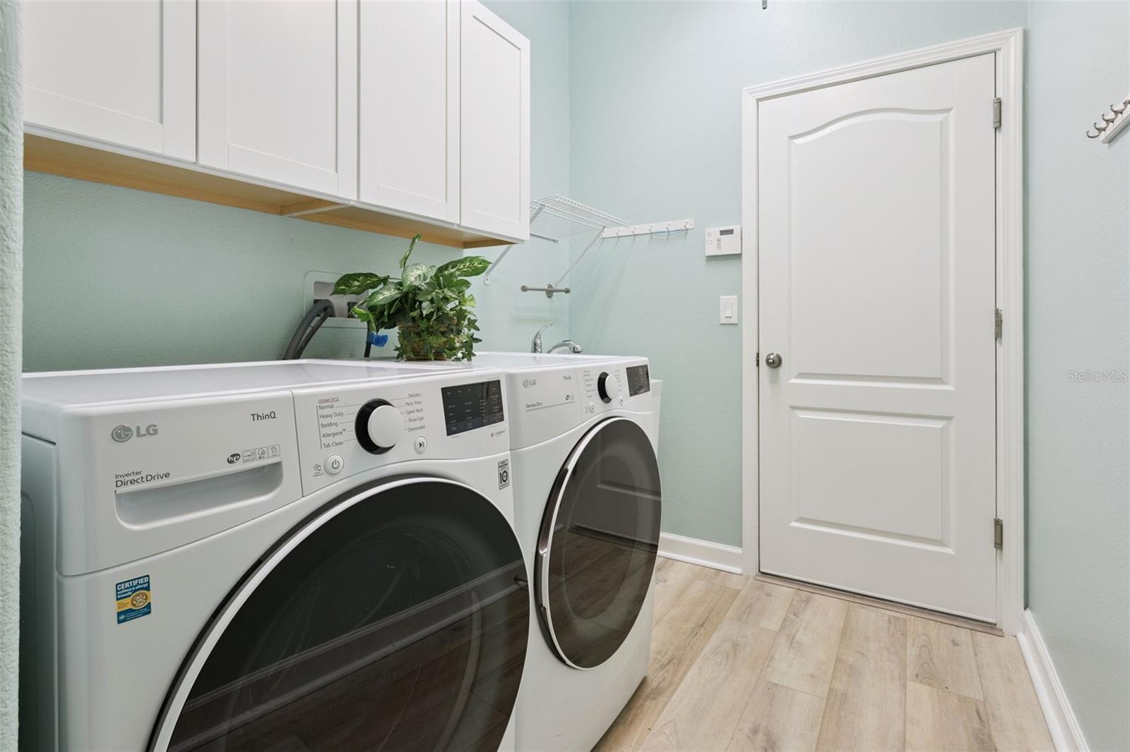 Image 23 of 53 For 3686 Plymouth Drive