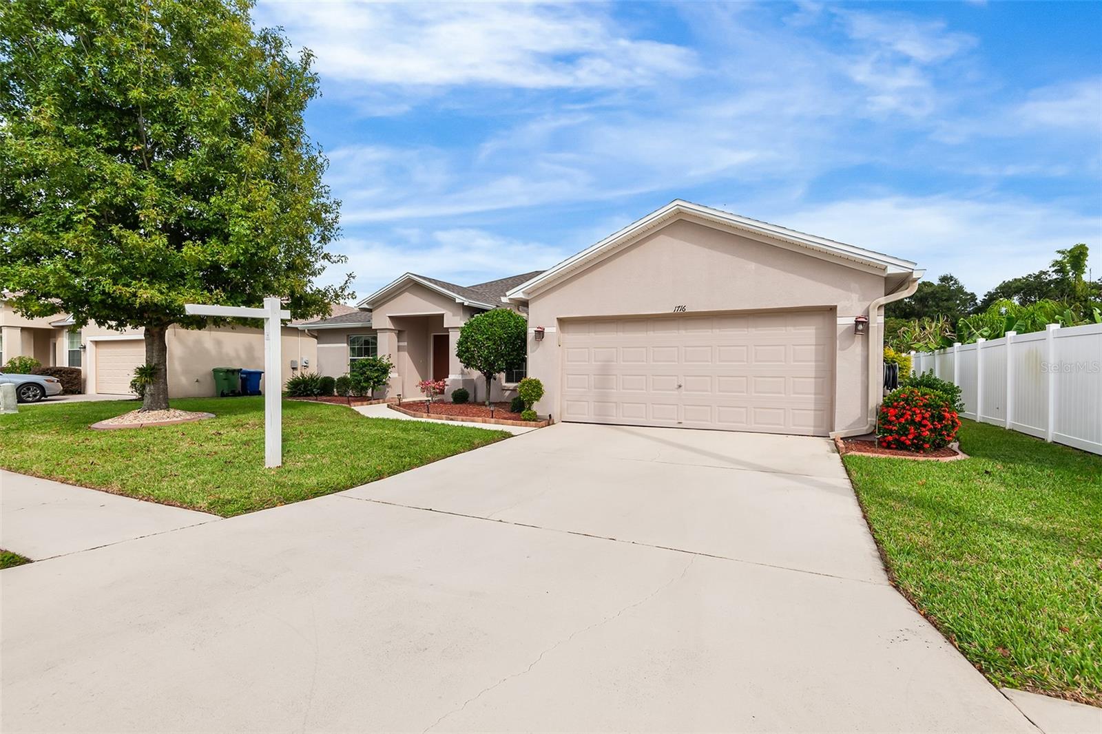 Image 27 of 30 For 1716 Pebble Beach Street