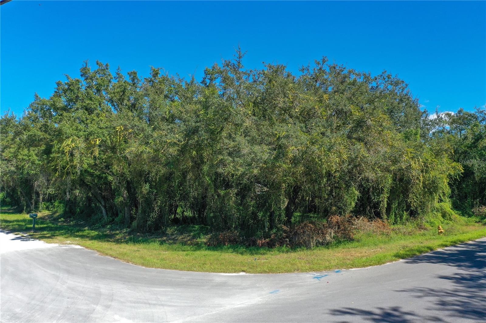 Image 2 of 11 For 1752 Croton Road