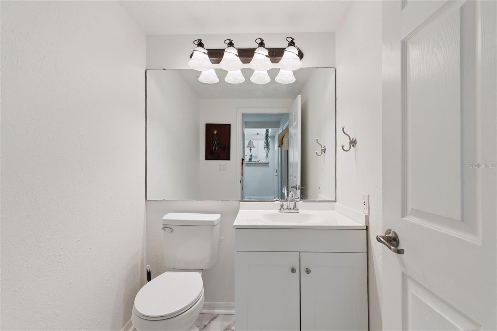 Image 18 of 36 For 502 Little Lake Court