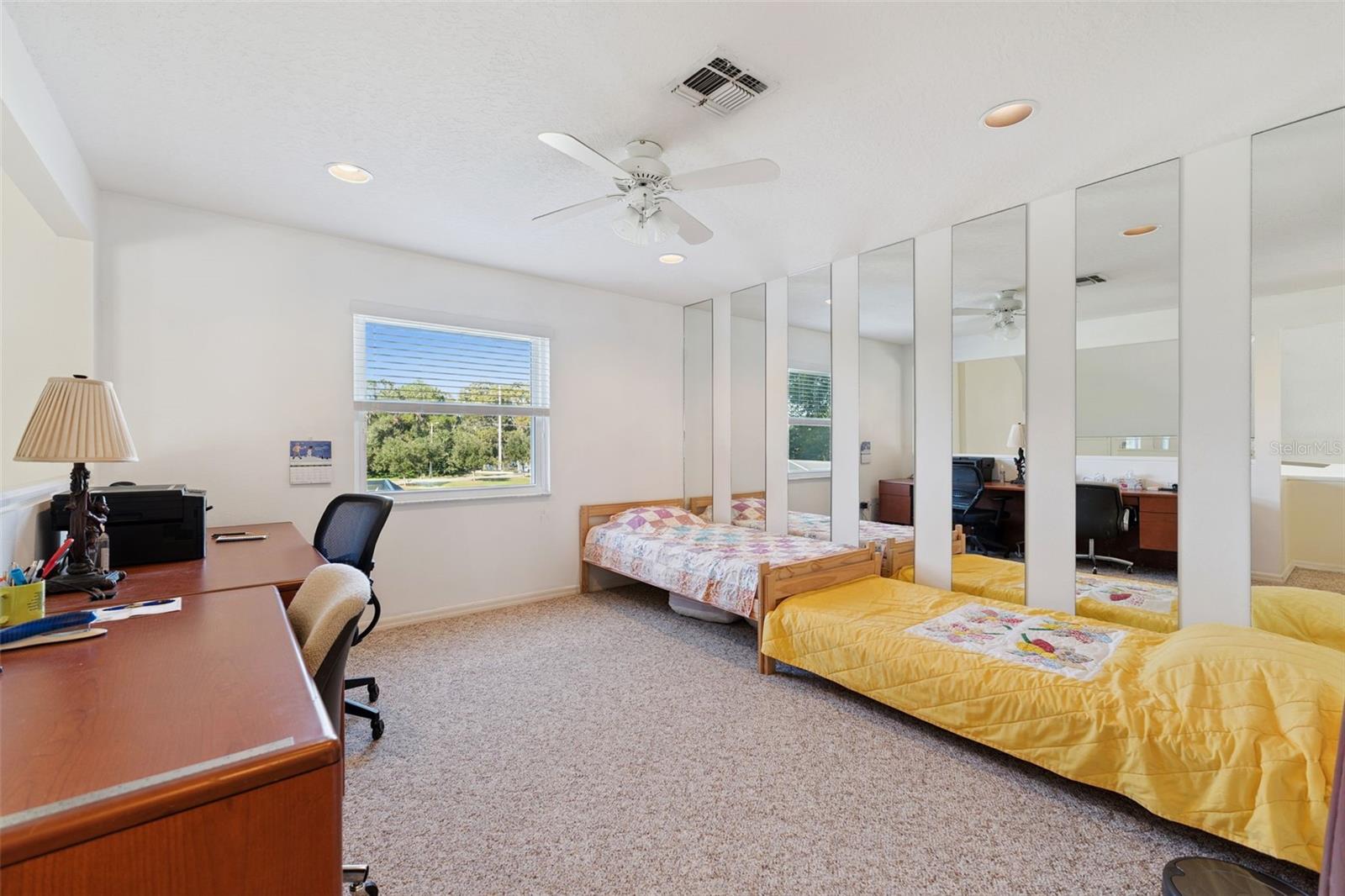 Image 26 of 36 For 502 Little Lake Court