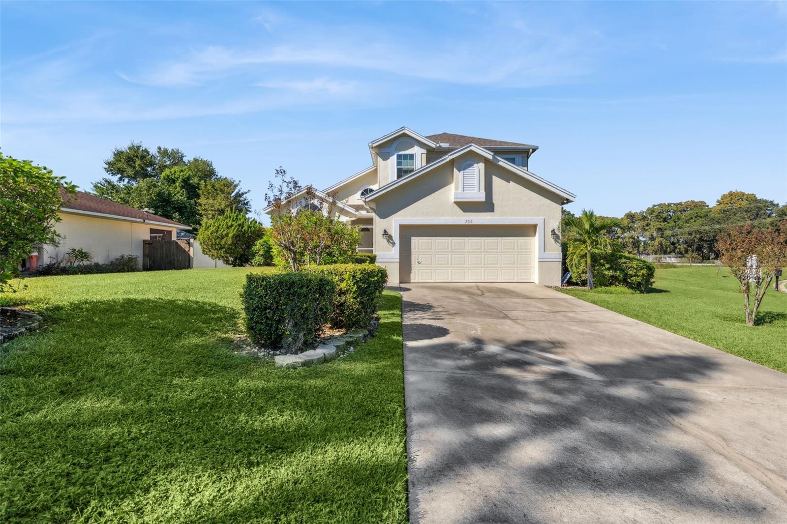 Image 32 of 36 For 502 Little Lake Court