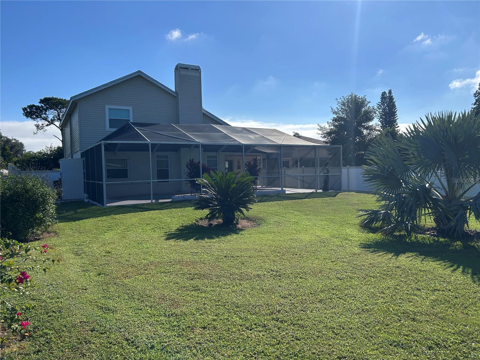 Image 5 of 36 For 502 Little Lake Court