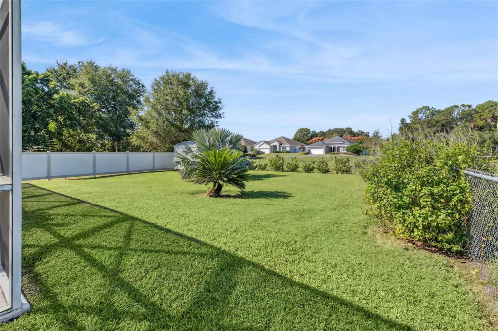 Image 8 of 36 For 502 Little Lake Court