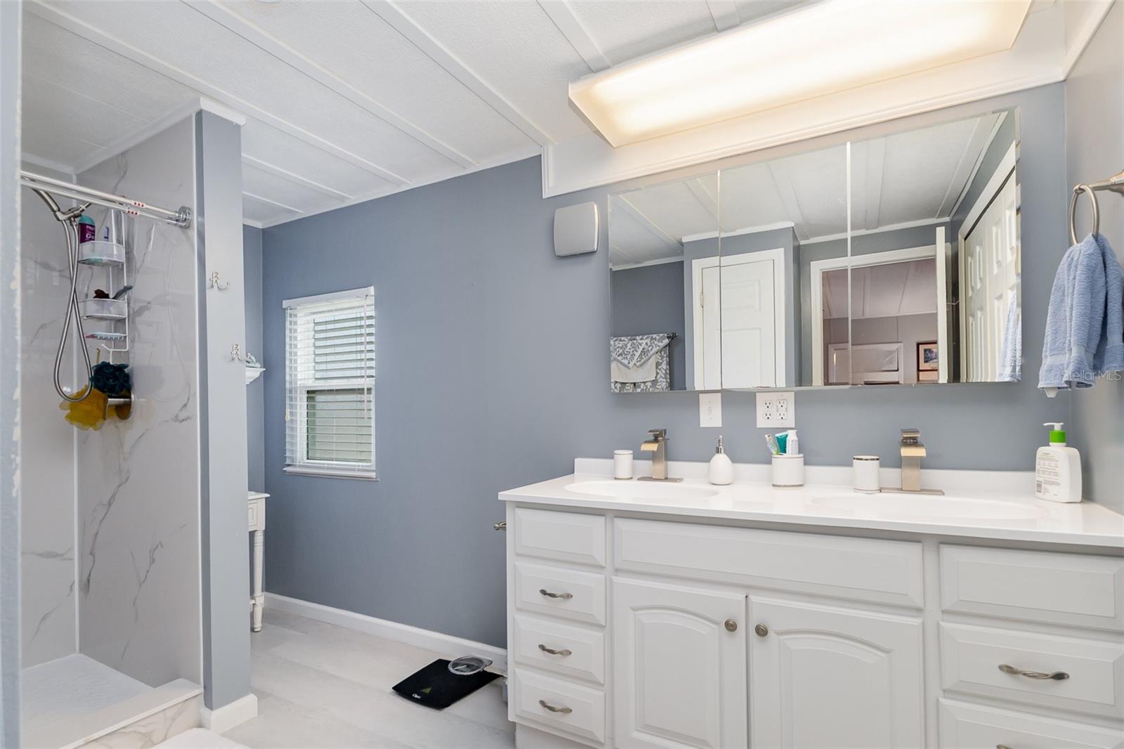 Image 13 of 43 For 4448 Limewood Street