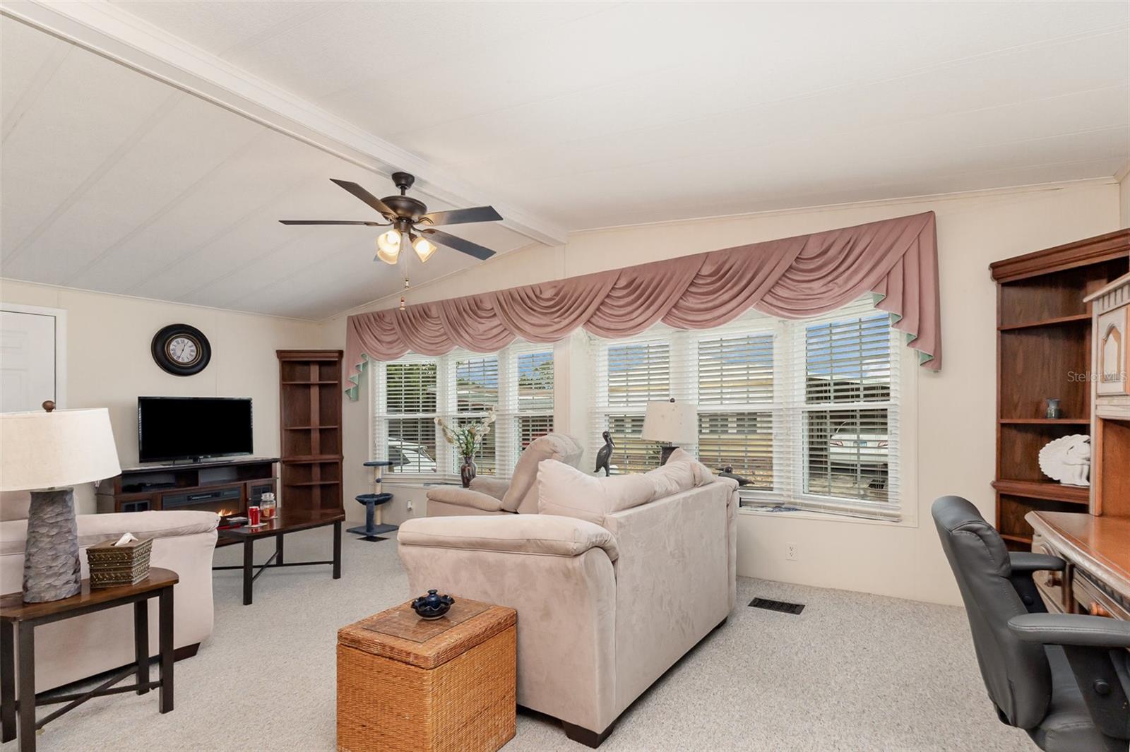 Image 4 of 43 For 4448 Limewood Street