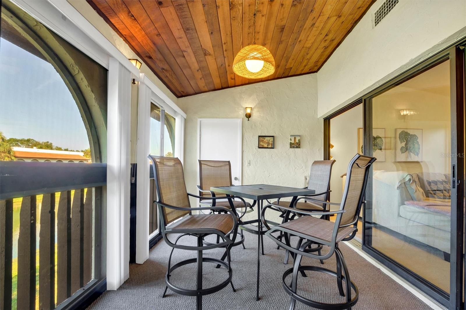 Image 14 of 65 For 10203 Village Drive 23