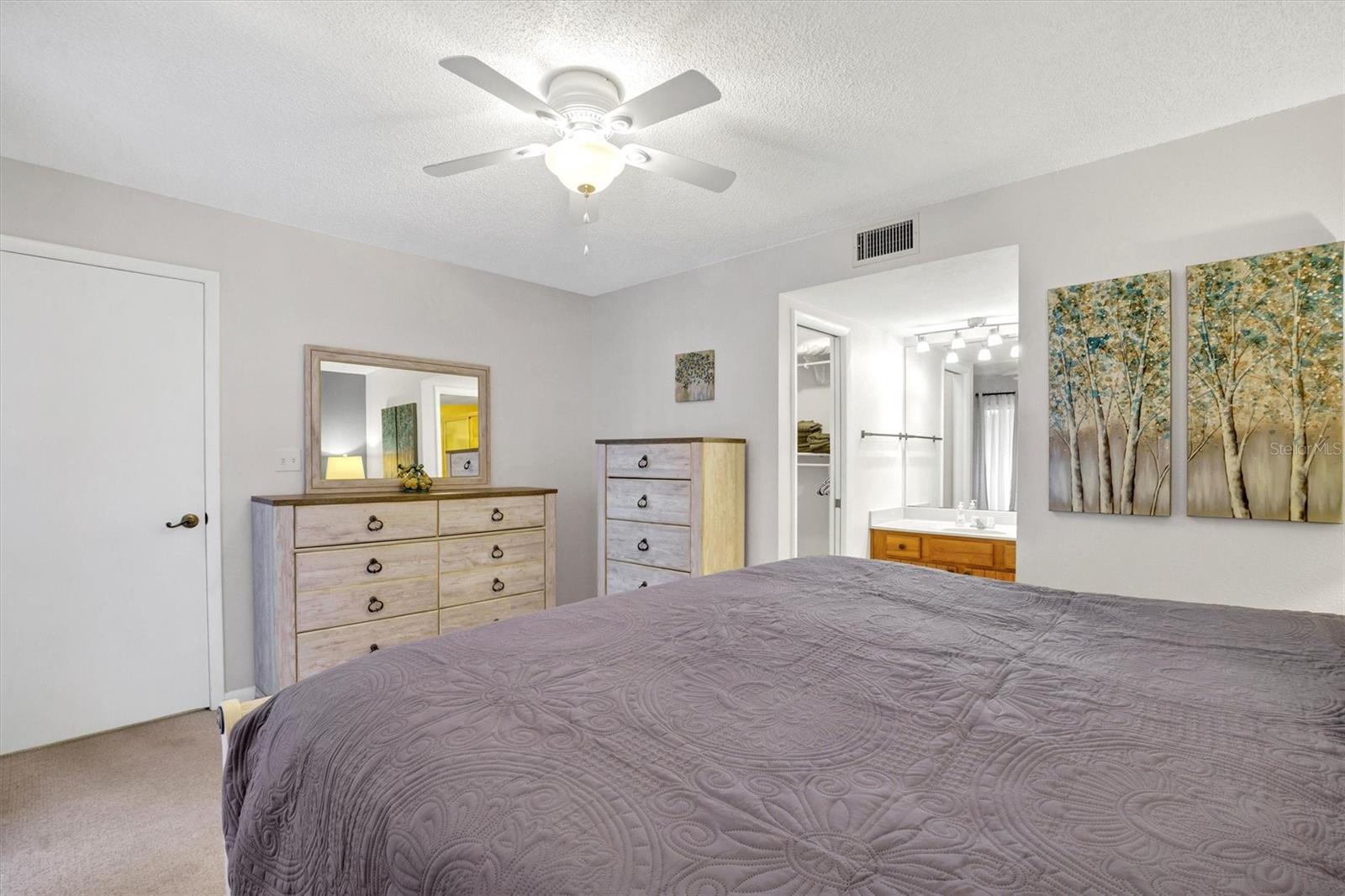 Image 23 of 65 For 10203 Village Drive 23