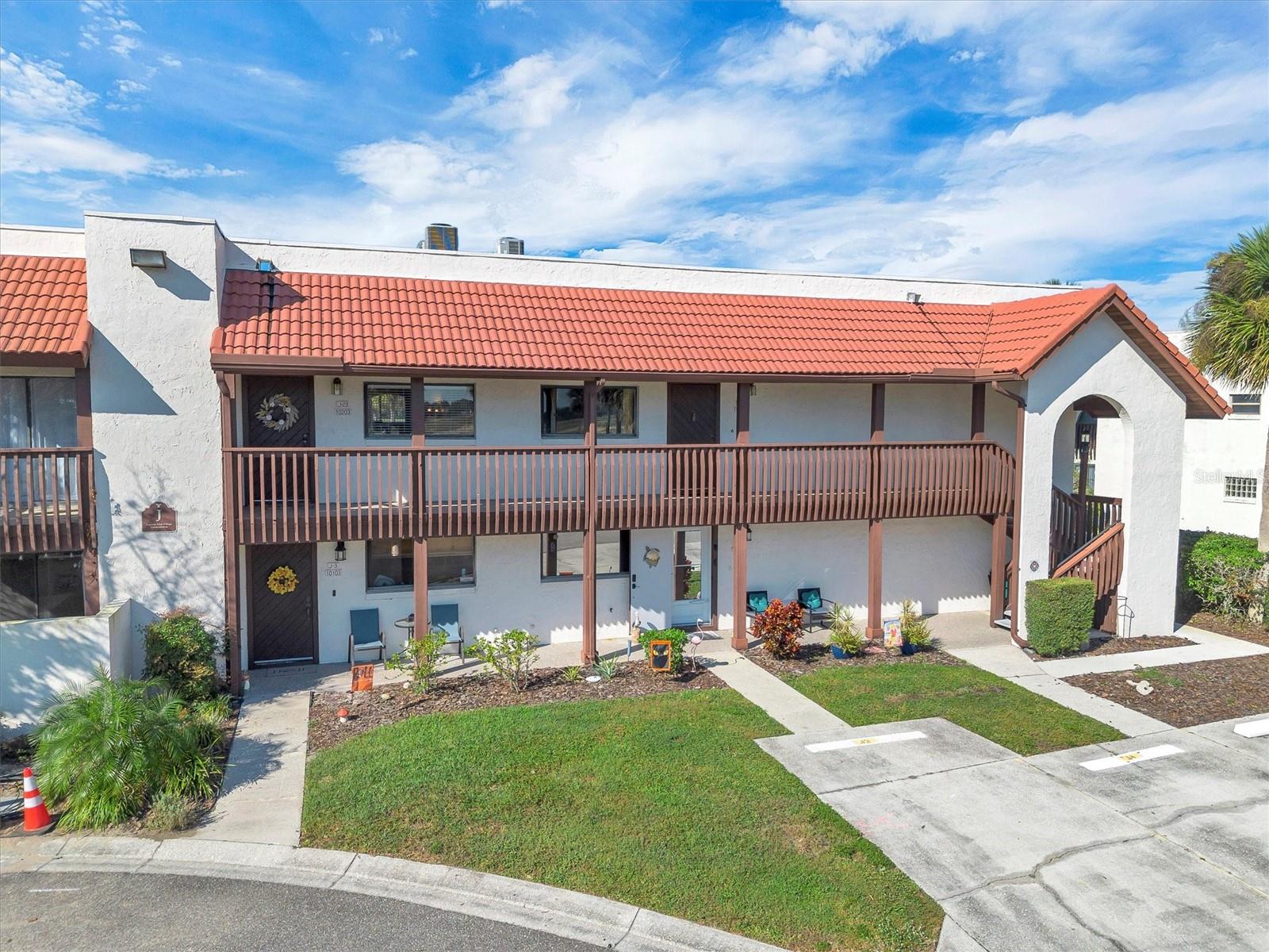 Image 33 of 65 For 10203 Village Drive 23