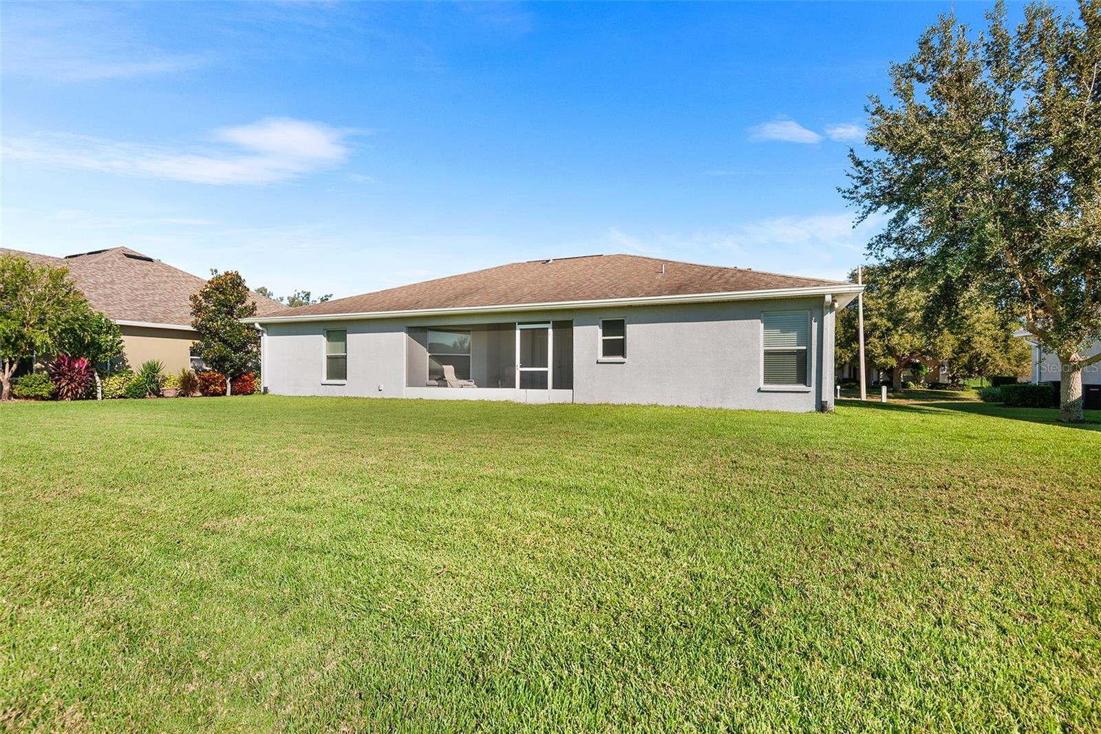 Image 11 of 47 For 140 Lake Arietta Court