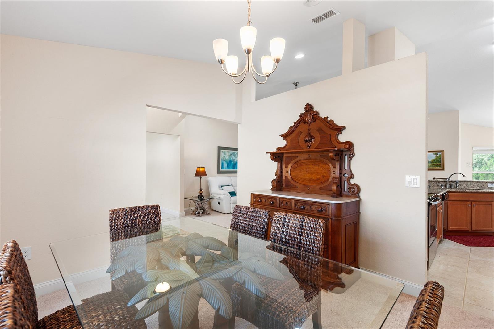 Image 17 of 47 For 140 Lake Arietta Court