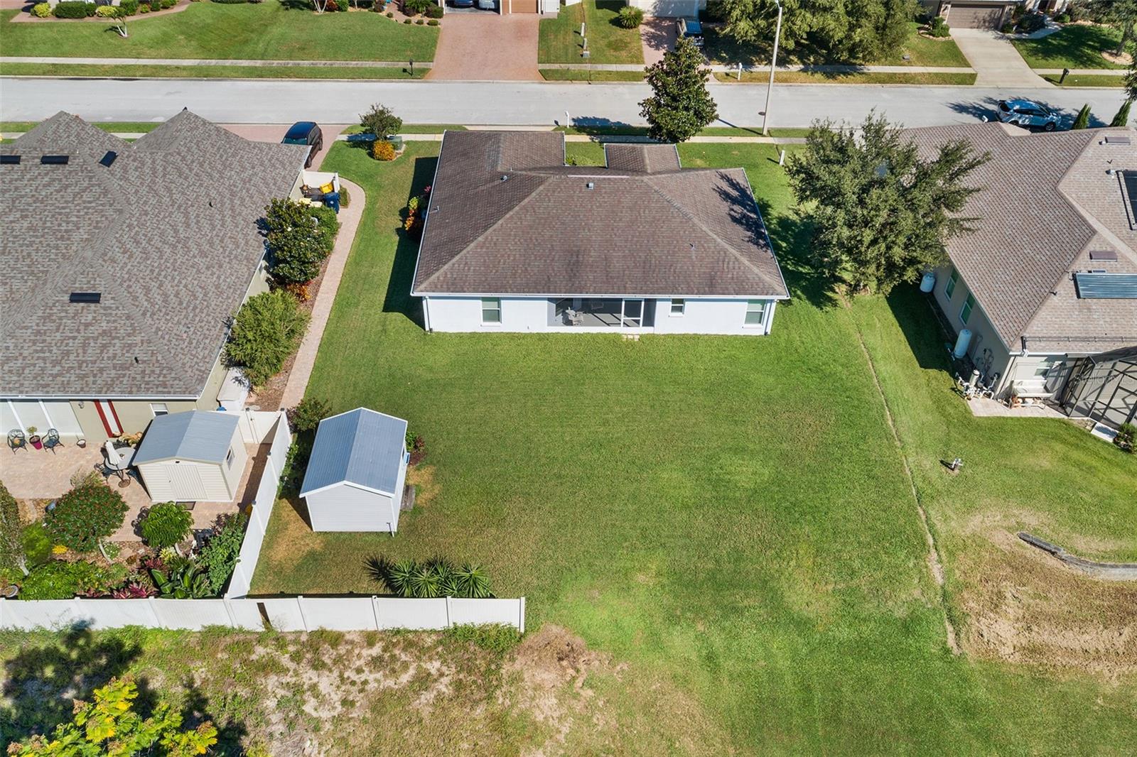 Image 3 of 47 For 140 Lake Arietta Court