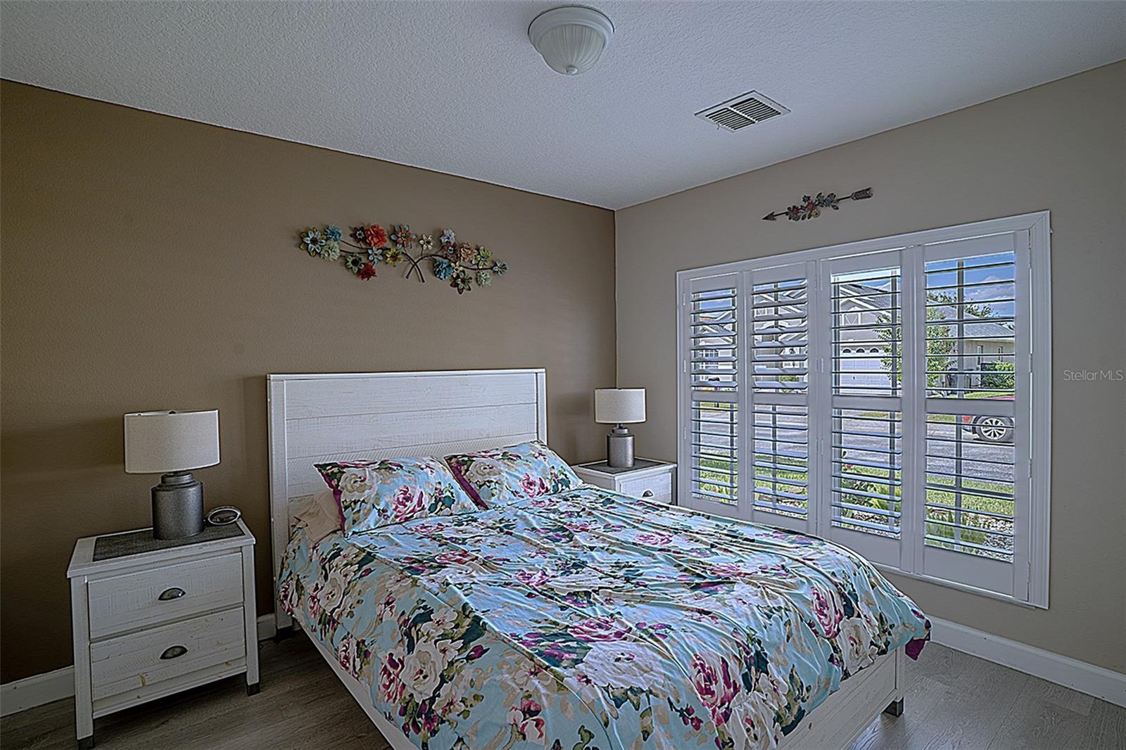 Image 15 of 32 For 141 Old Bridge Circle