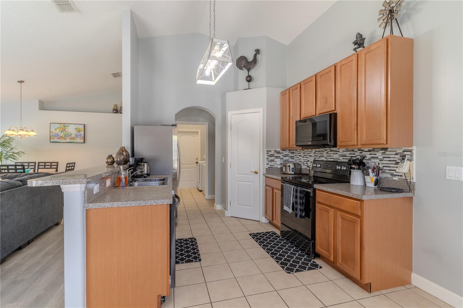 Image 8 of 32 For 141 Old Bridge Circle