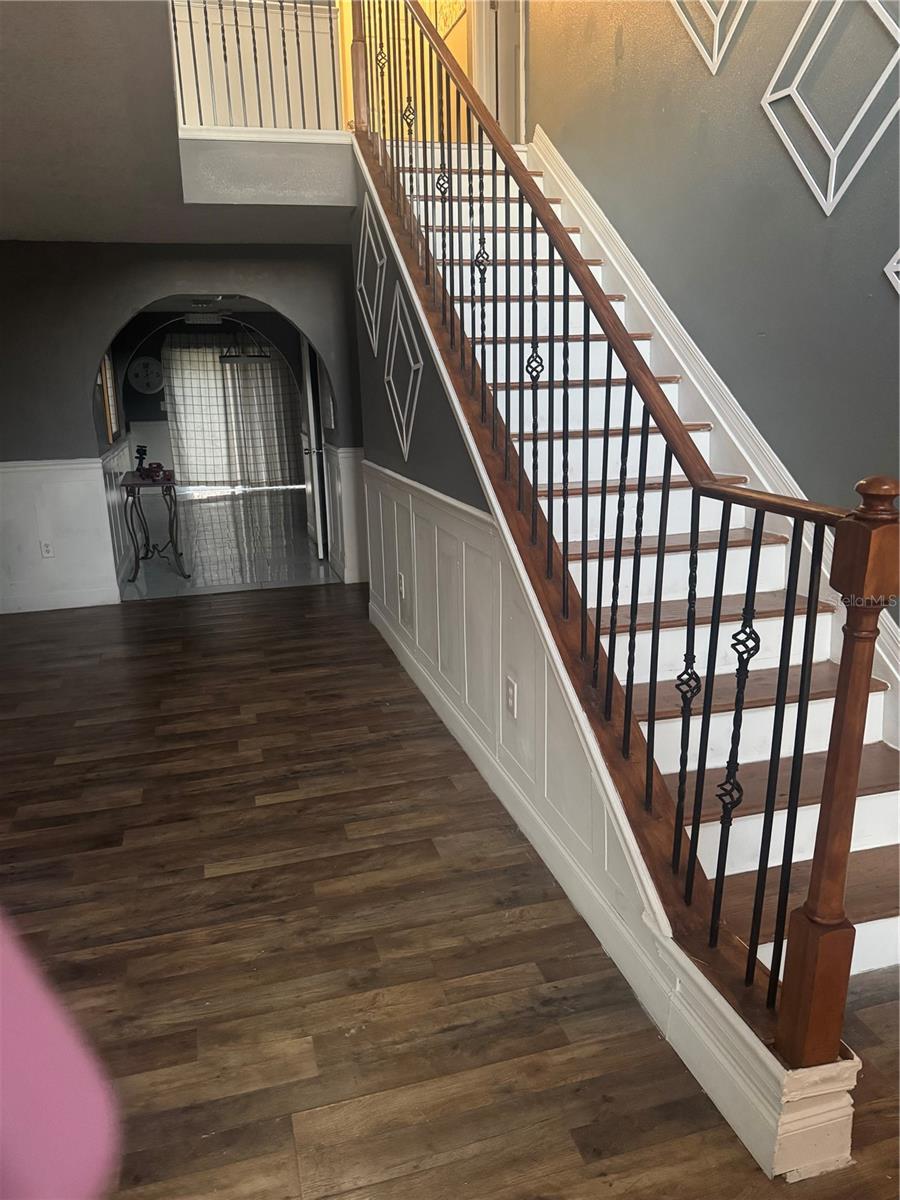 Image 16 of 17 For 1001 Ronlin Street