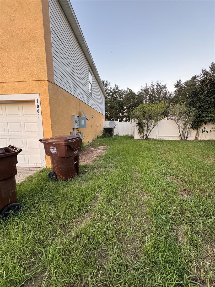 Image 9 of 17 For 1001 Ronlin Street