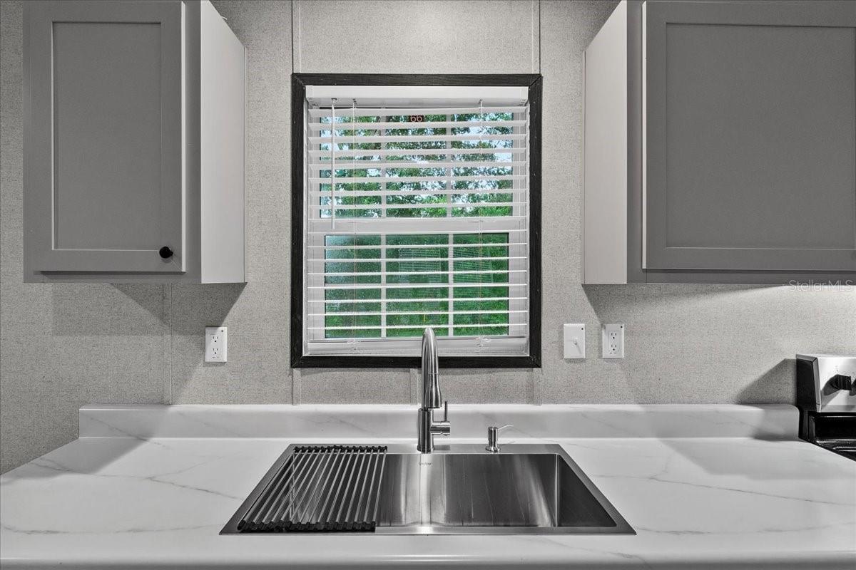 Image 14 of 38 For 17502 Eve Drive